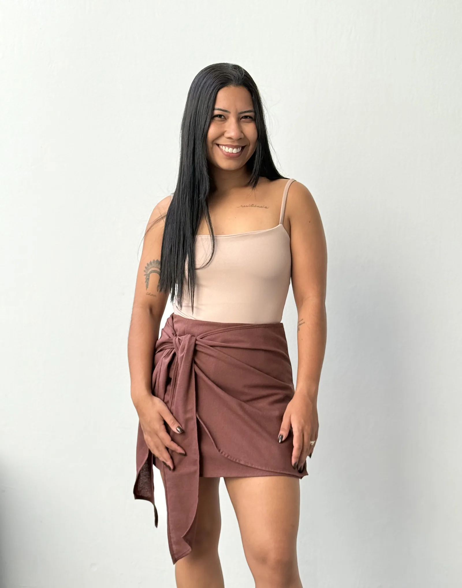 SHORTS SAIA AMORA LINHO MARROM